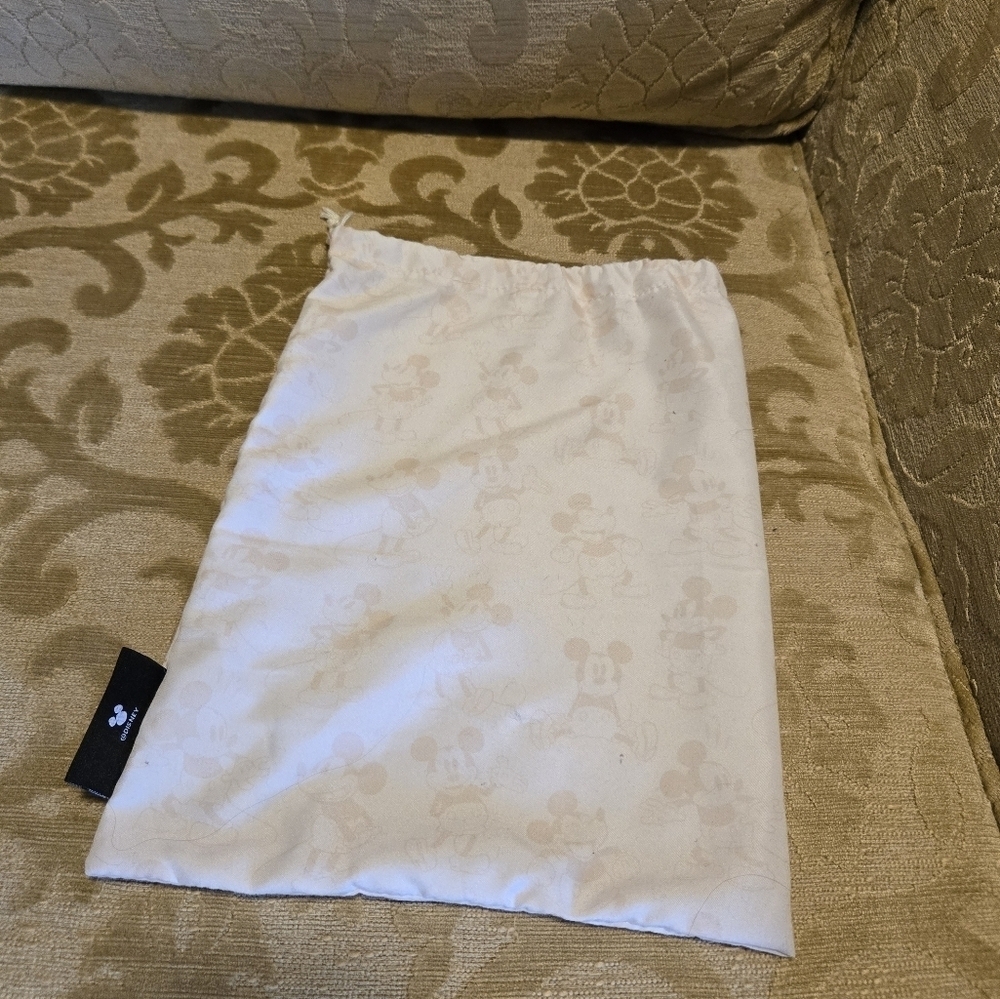American Eagle Plush Mickey Mouse with Dust Cover - Brand New - Picture 4 of 10